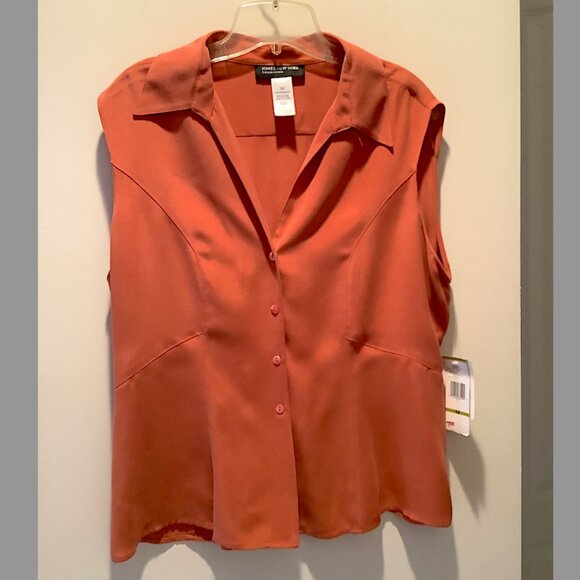 Jones New York Tops - Jones New York Vintage  Collection New with Tags